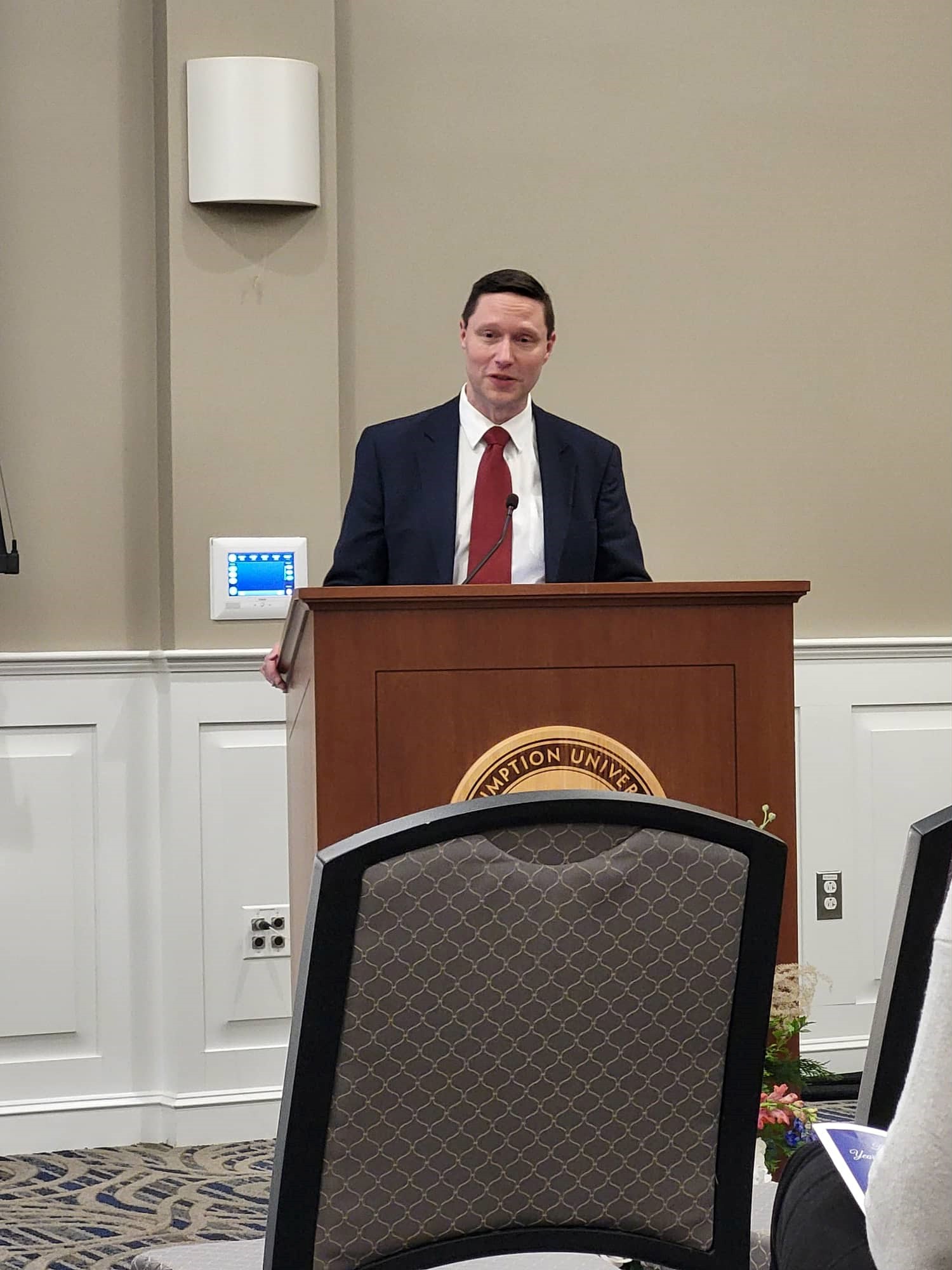 Dr Christopher Klofft