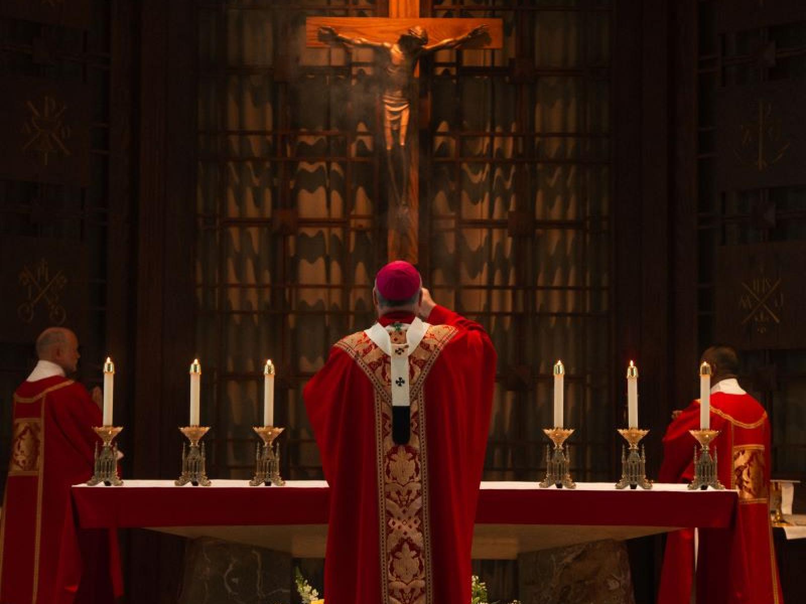 Preparing the altar